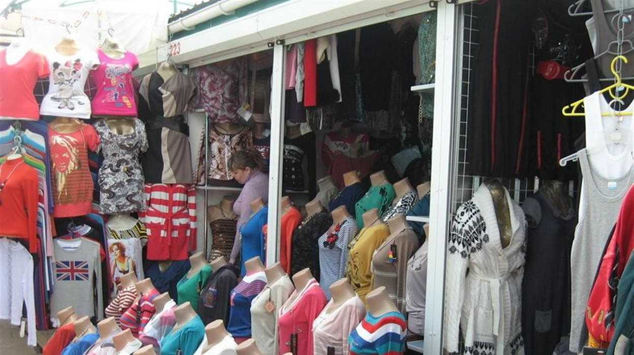 Яких протиепідемічних заходів повинні дотримуватись непродовольчі ринки?