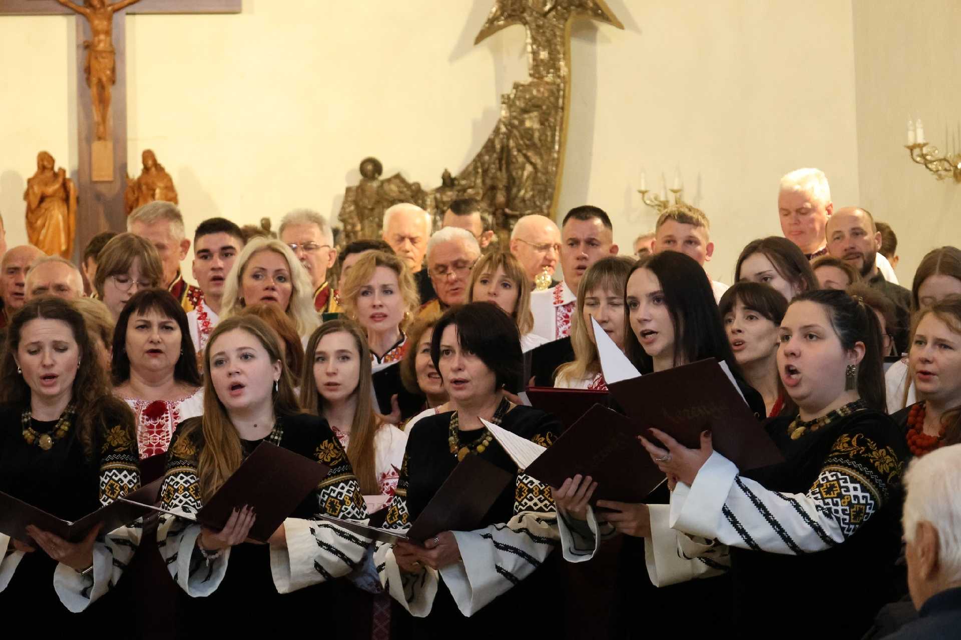 У Шептицькому вперше відбувся фестиваль хорів «Під Твоїм покровом».