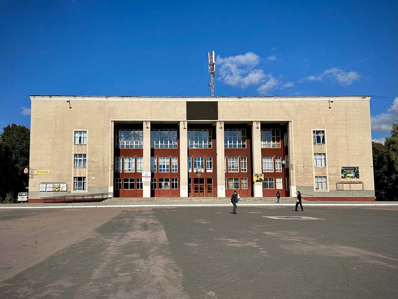 У народному домі завершуються роботи з укріплення фундаменту