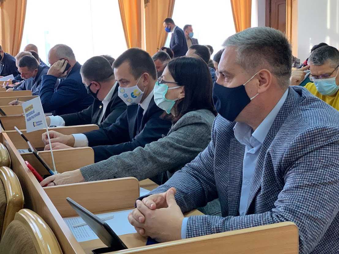 Друге засідання шостої сесії Червоноградської міської ради відбудеться 11 березня 2021. 