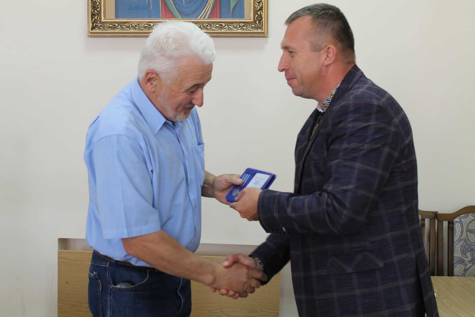 Депутати першого демократичного скликання зібрались на урочисту сесію