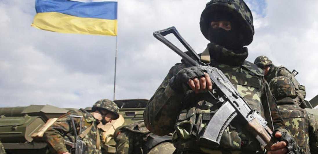 Як отримати пенсію та грошові виплати в Укрпошті під час воєнного стану