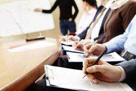 Актуальні теми підняті на оперативній нараді у міській раді. Паливо, школи, ринок, косіння трави. 