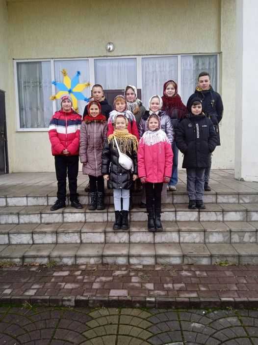 Дякуємо юним колядникам Добрячина.