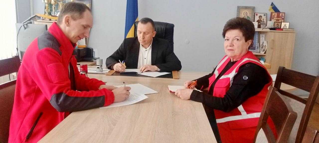  Червоноградська міська рада підписала Меморандум про співпрацю з Львівською обласною організацією Товариства Червоного Хреста України.