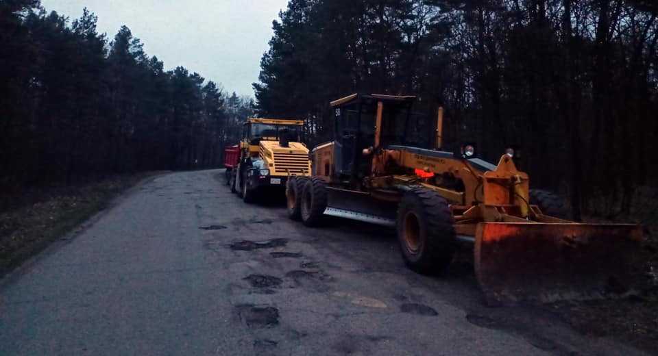 На дорогу у Волсвині прибула дорожньо-ремонтна техніка